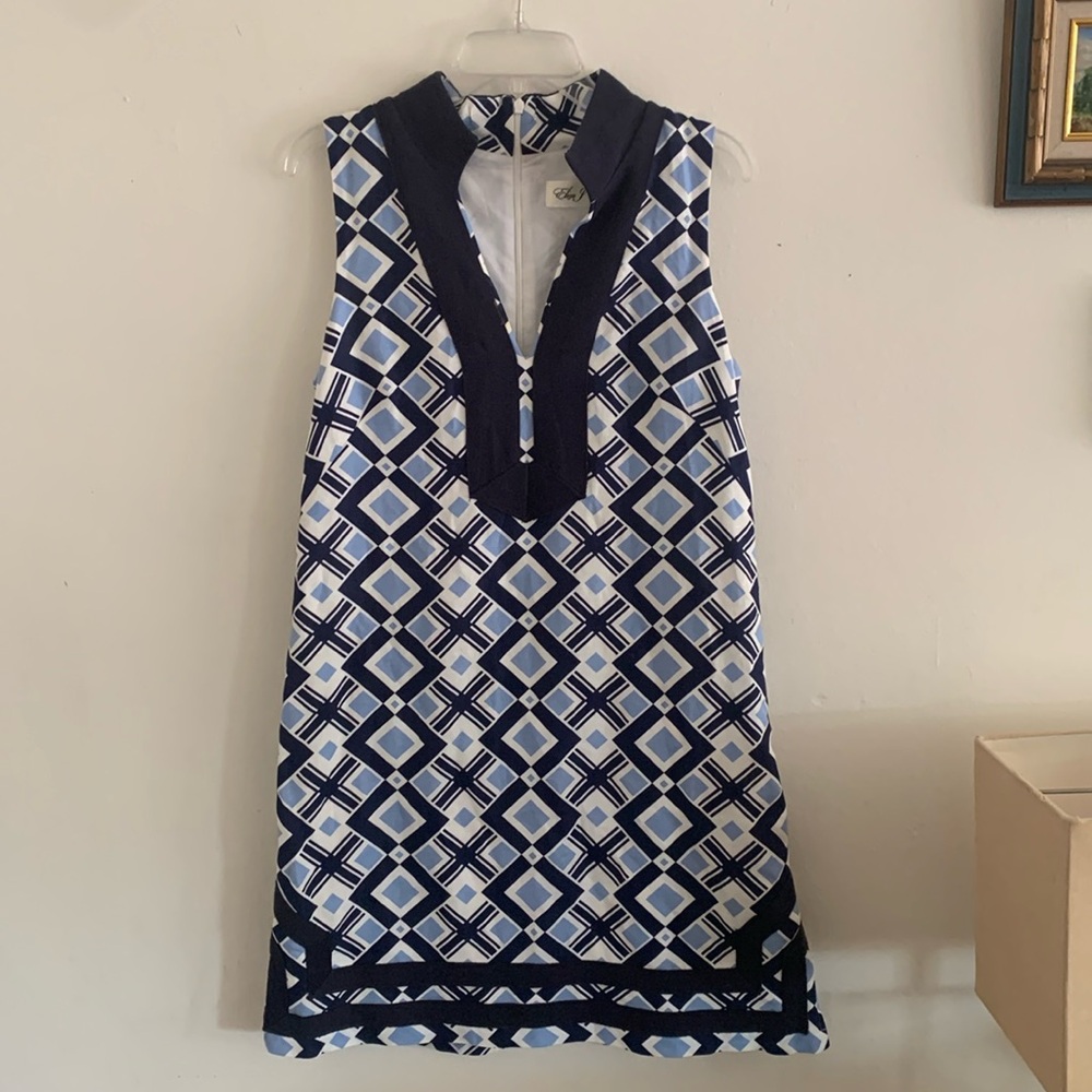 Eliza J diamond pattern dress, size 8, blue & whites